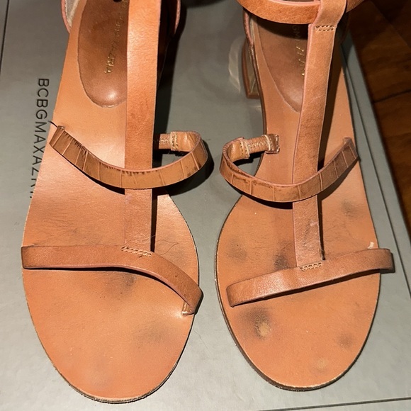 BCBGMAXAZRIA MA-Cross Gladiator Heeled Sandals - Picture 3 of 7